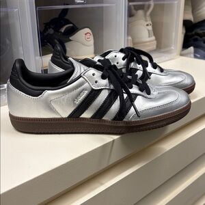Adidas Sambas